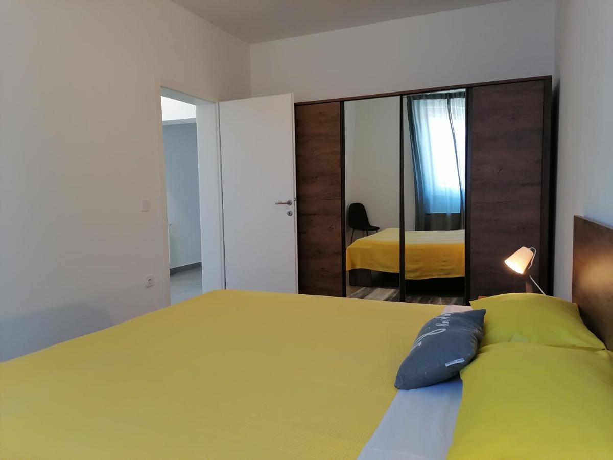 Holiday Apartment Dunja Pula Luaran gambar