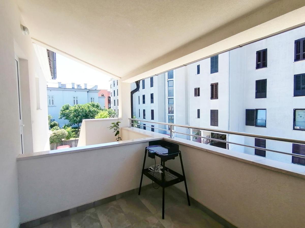 Holiday Apartment Dunja Pula Luaran gambar