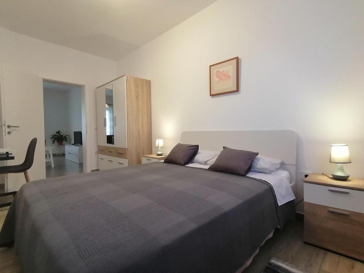 Holiday Apartment Dunja Pula Luaran gambar