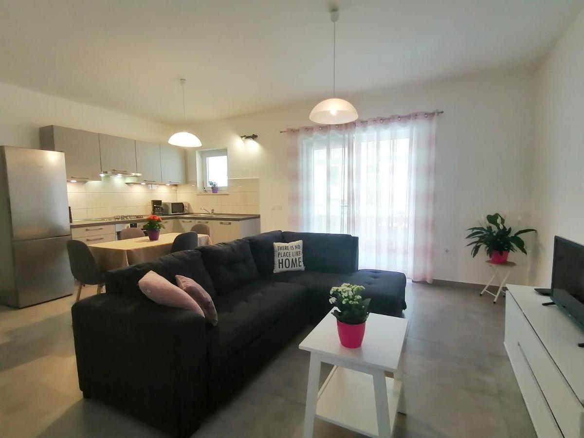 Holiday Apartment Dunja Pula Luaran gambar