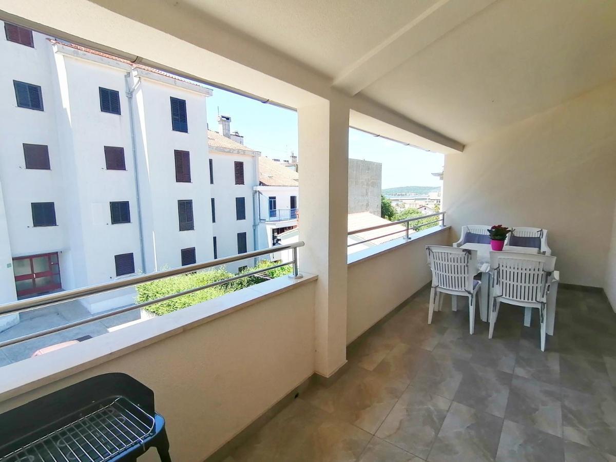 Holiday Apartment Dunja Pula Luaran gambar