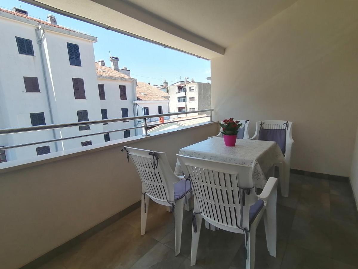 Holiday Apartment Dunja Pula Luaran gambar