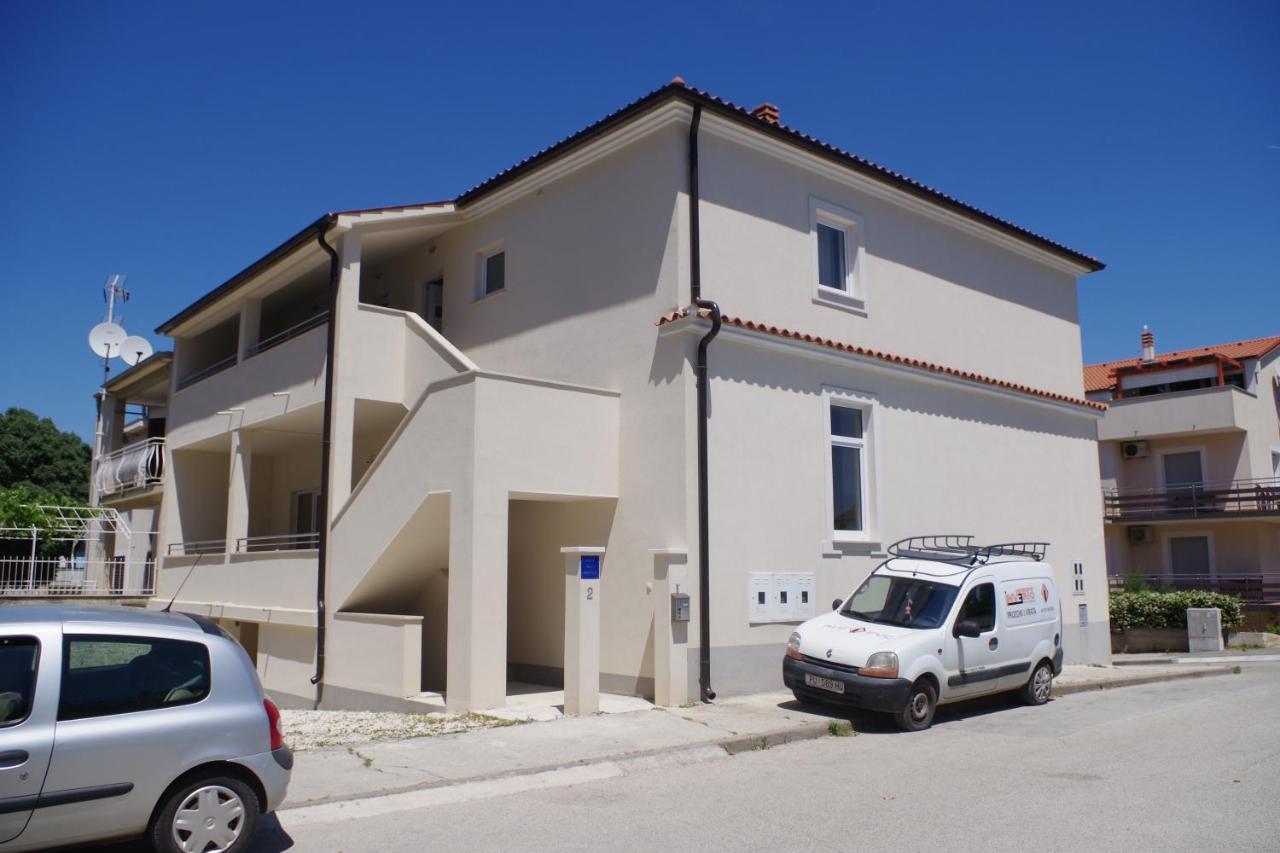 Holiday Apartment Dunja Pula Luaran gambar